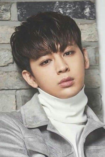 Yunhyeong Profile Photo