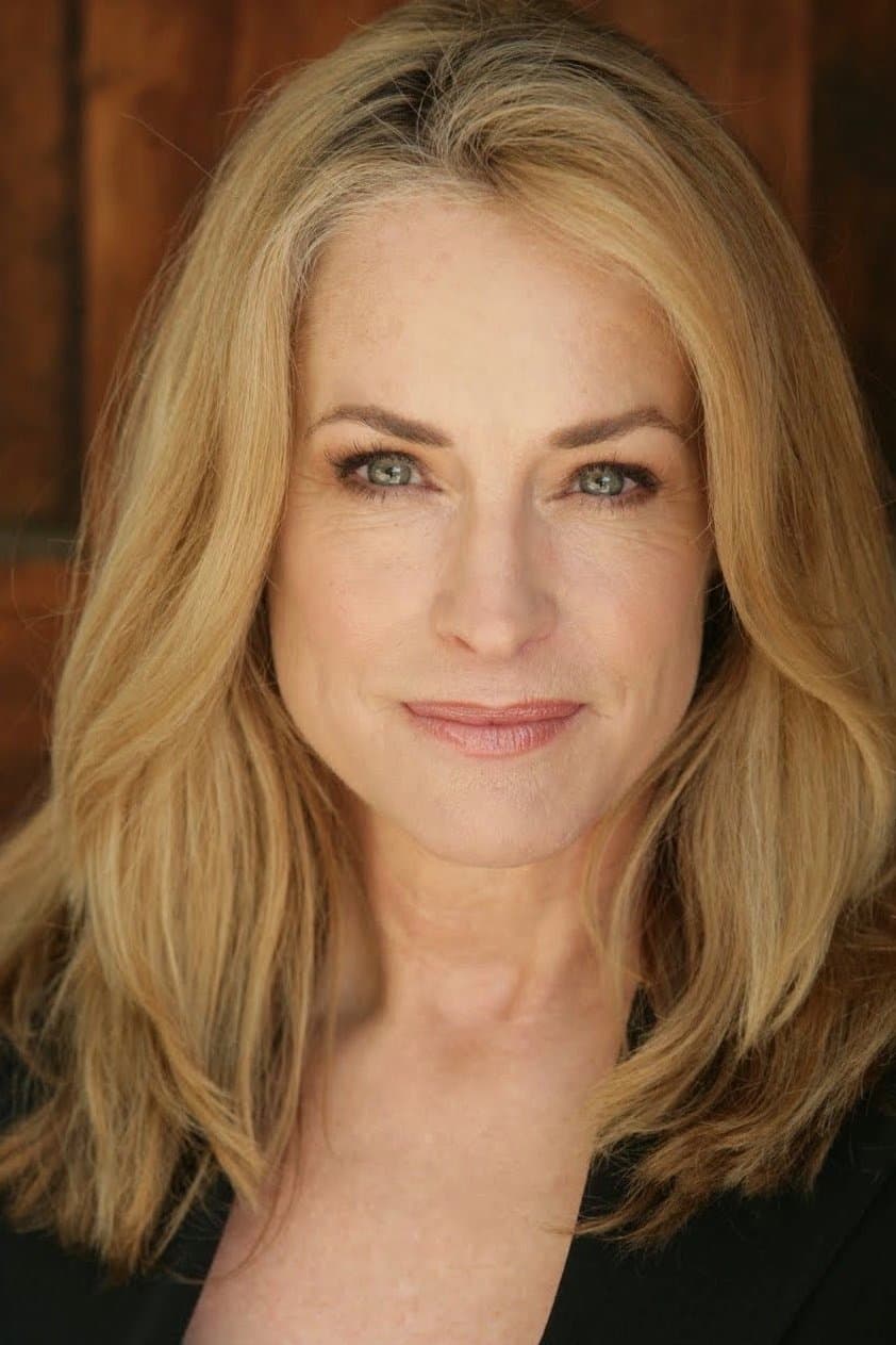 Amanda Wyss Profile Photo