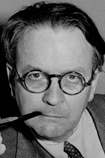 Raymond Chandler Profile Photo