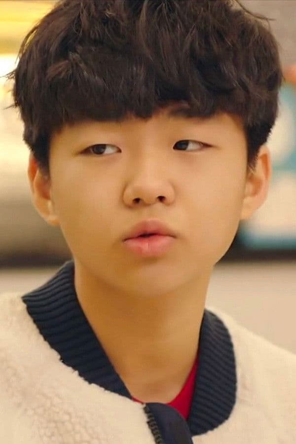 Kim Gun Profile Photo