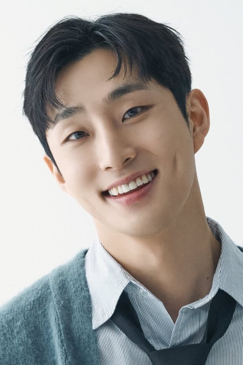 Bae Na-ra Profile Photo
