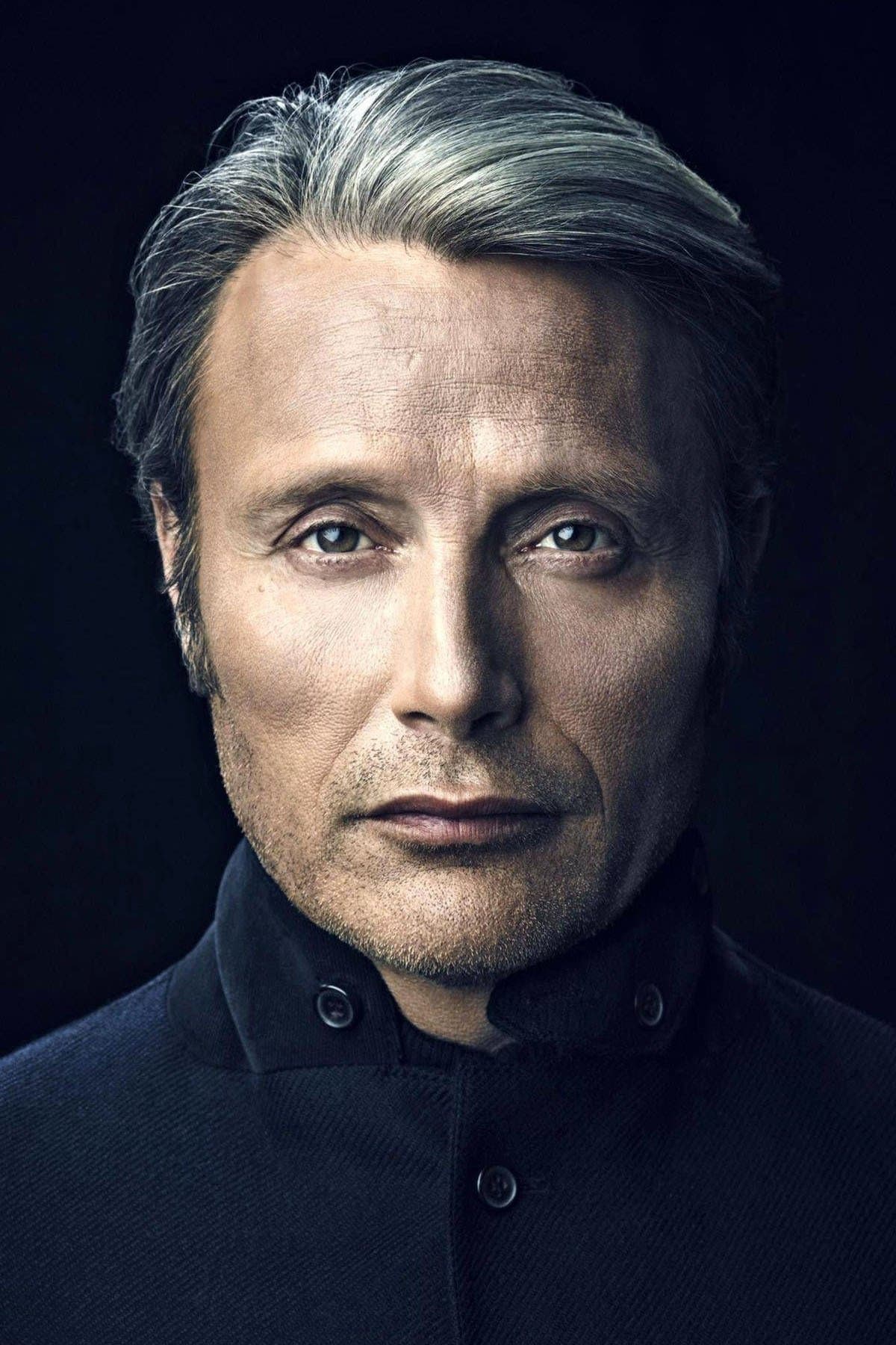 Mads Mikkelsen Profile Photo