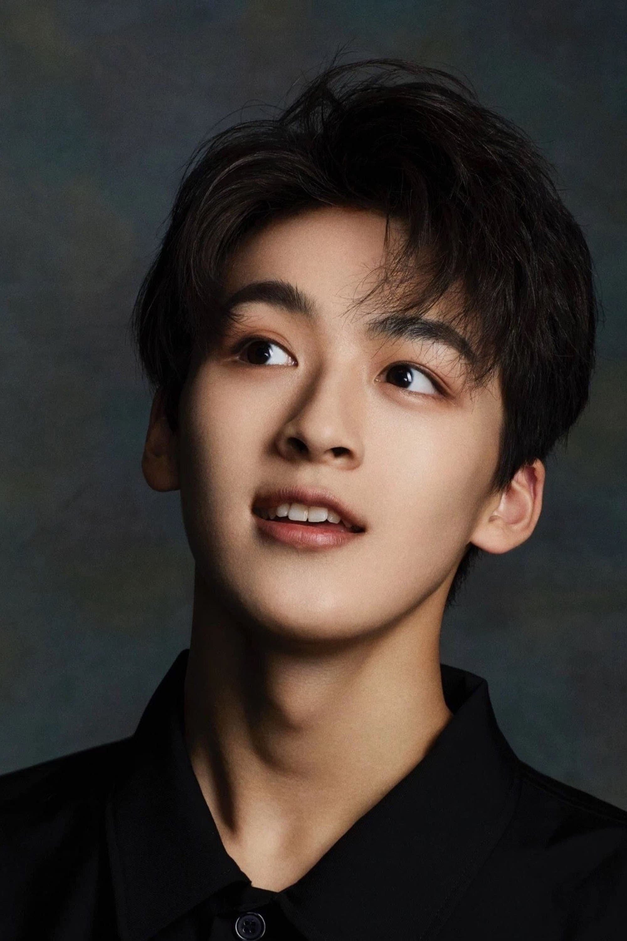 He Luoluo Profile Photo