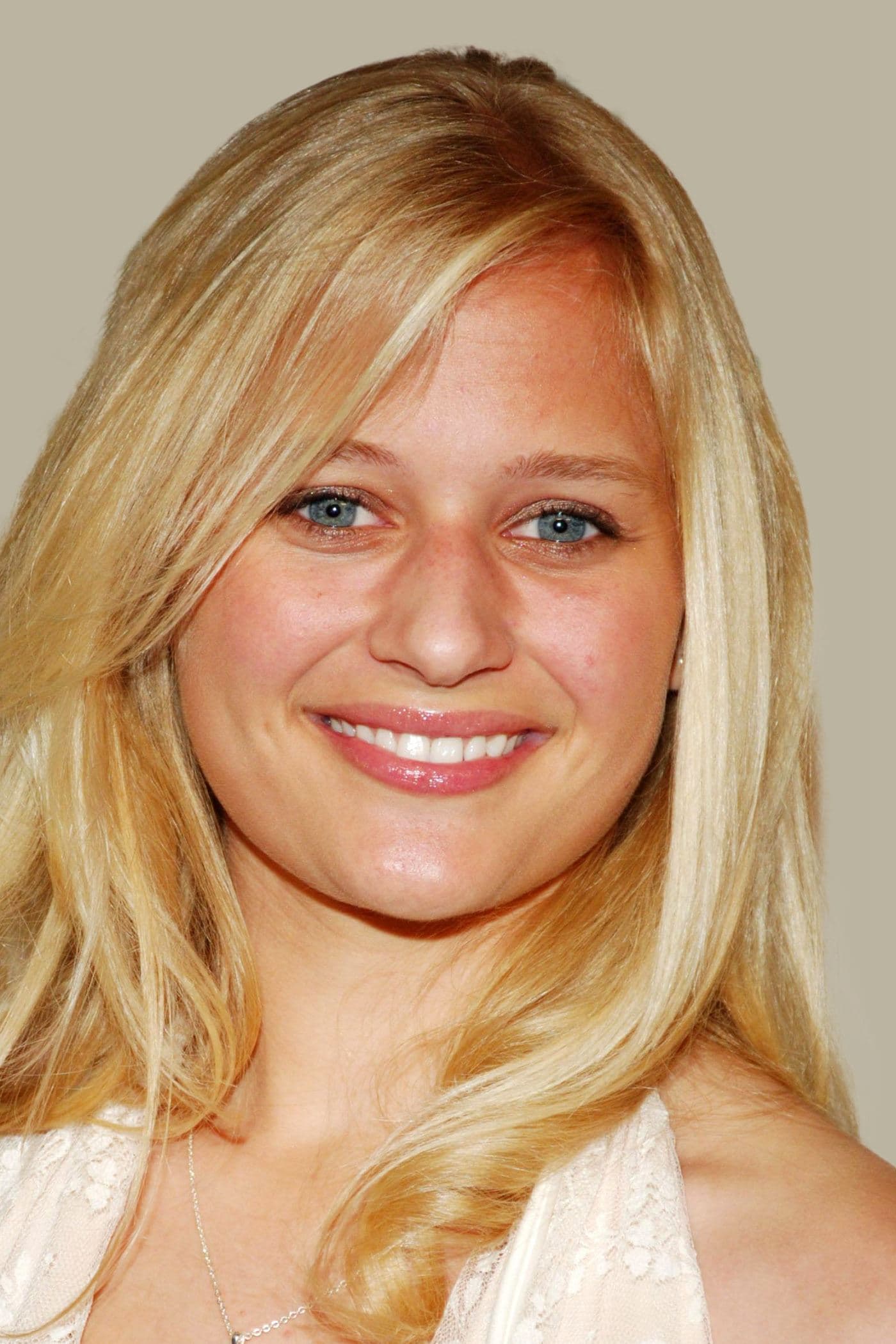 Carly Schroeder Profile Photo