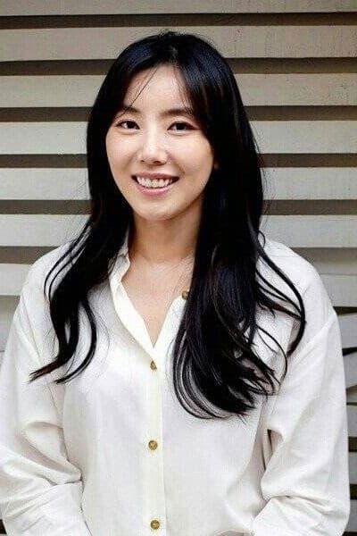 Park Ji-yeon Profile Photo