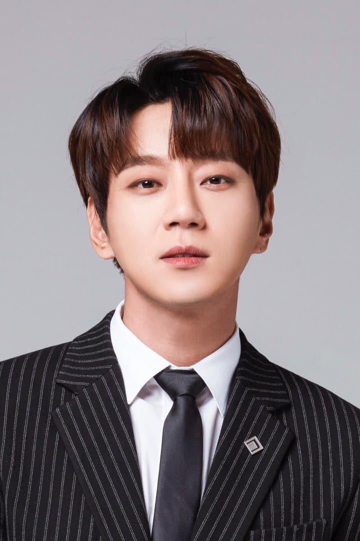 Hwang Chi-yeul Profile Photo
