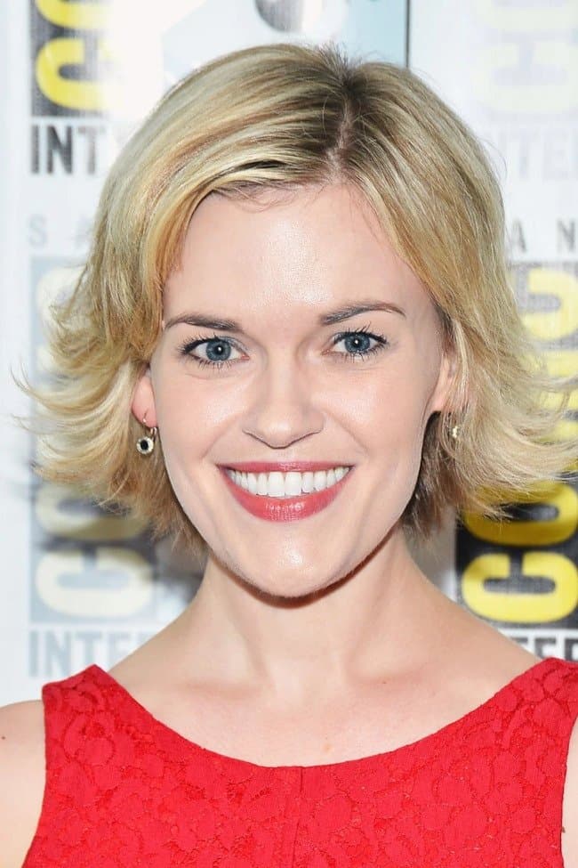 Kari Wahlgren Profile Photo