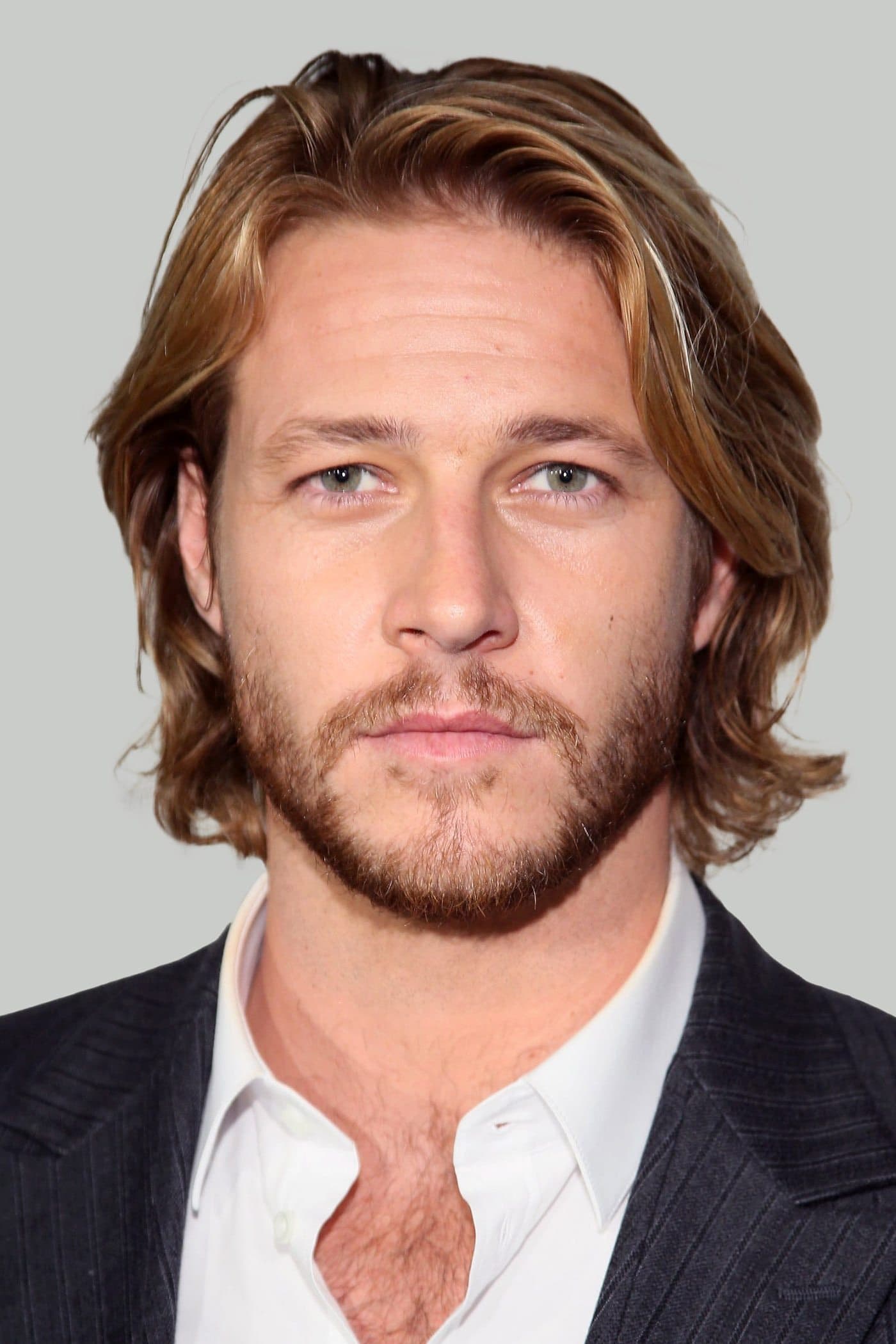 Luke Bracey Profile Photo