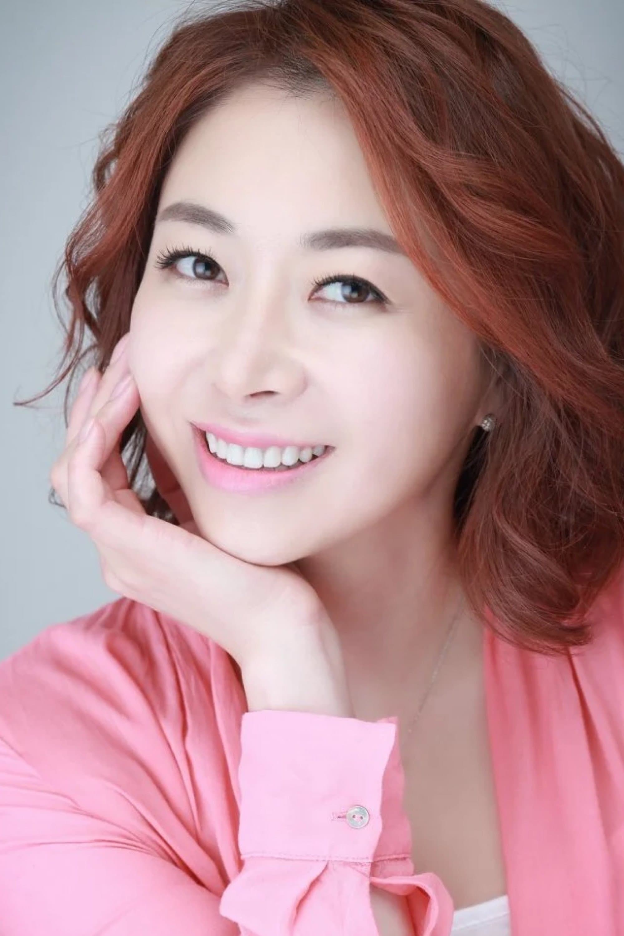 Hwang Hyo-eun Profile Photo