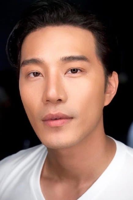 Thassapak Hsu Profile Photo