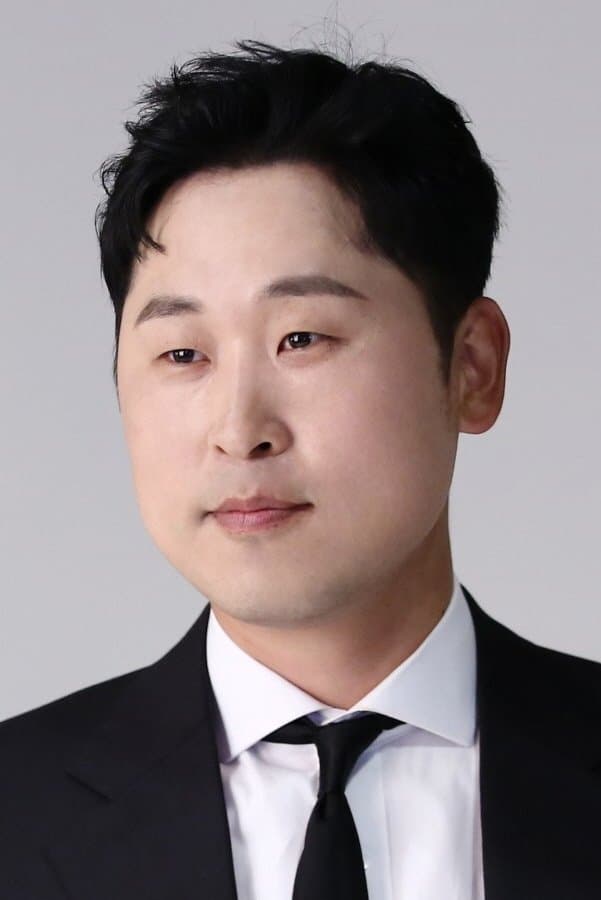 Yoon Suk-min Profile Photo