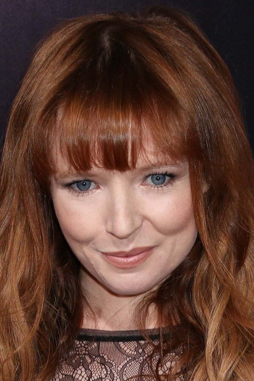 Stef Dawson Profile Photo