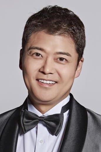 Jeon Hyun-moo Profile Photo