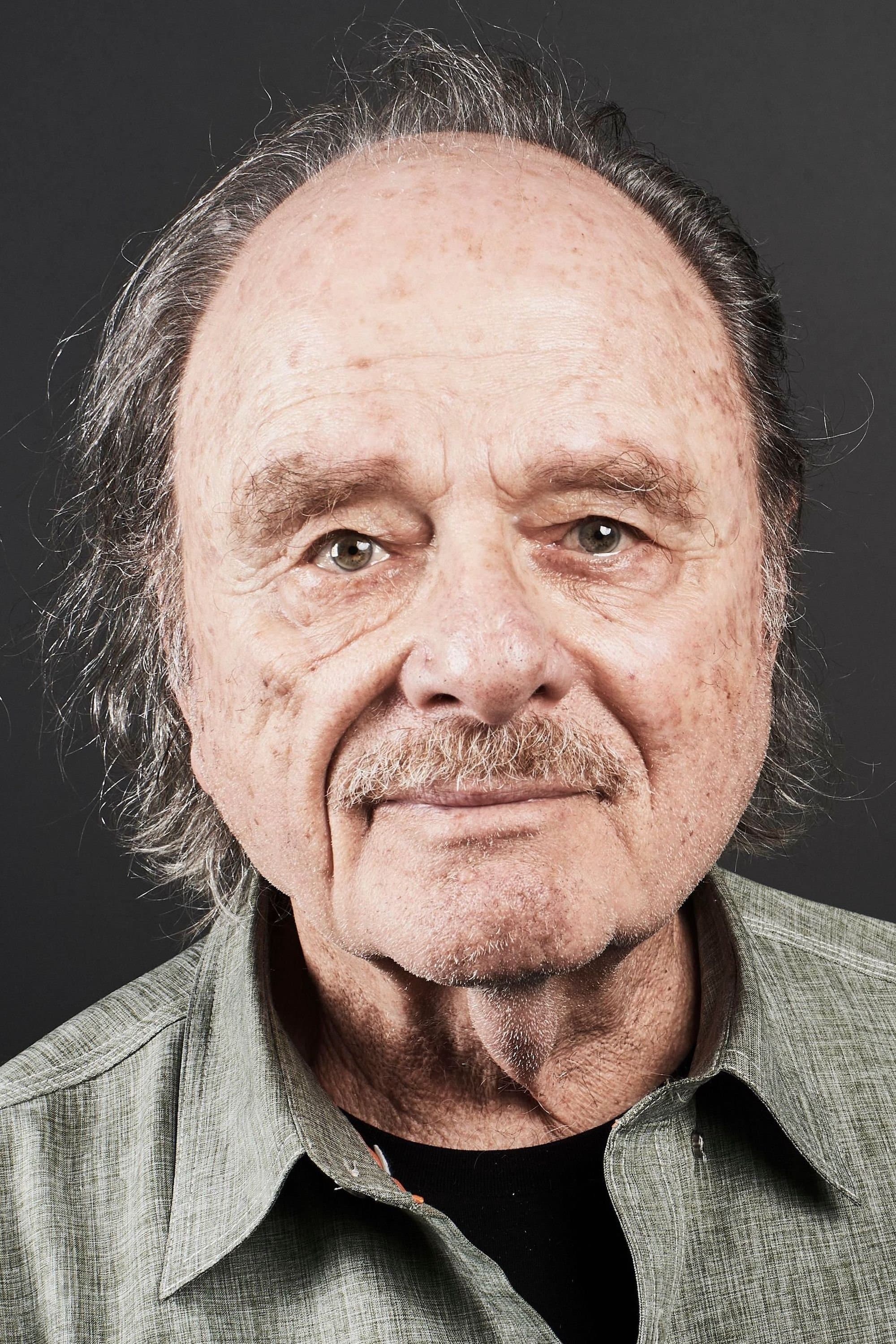 Harris Yulin Profile Photo