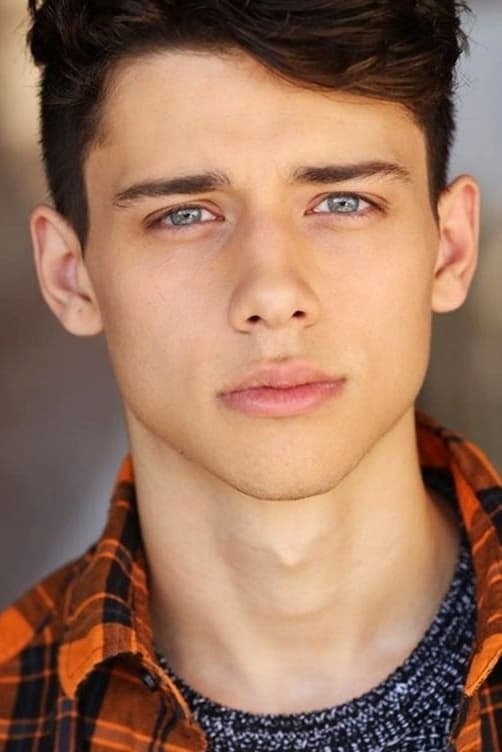 Uriah Shelton Profile Photo