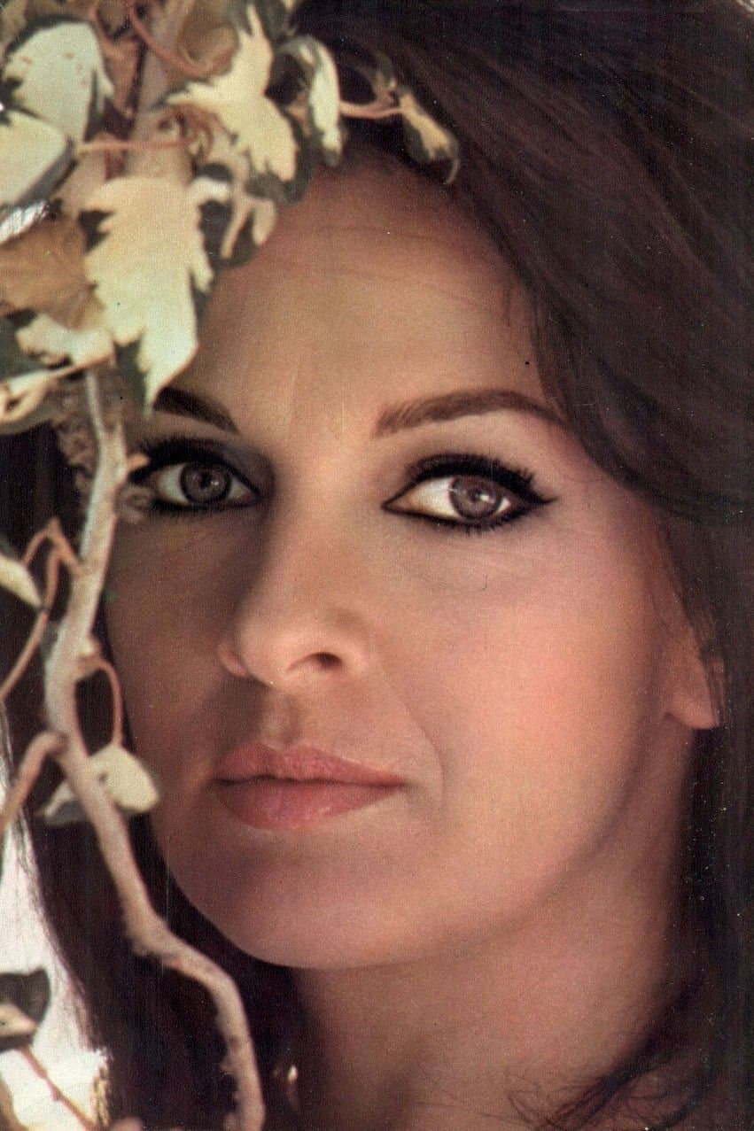 Lisa Gastoni Profile Photo