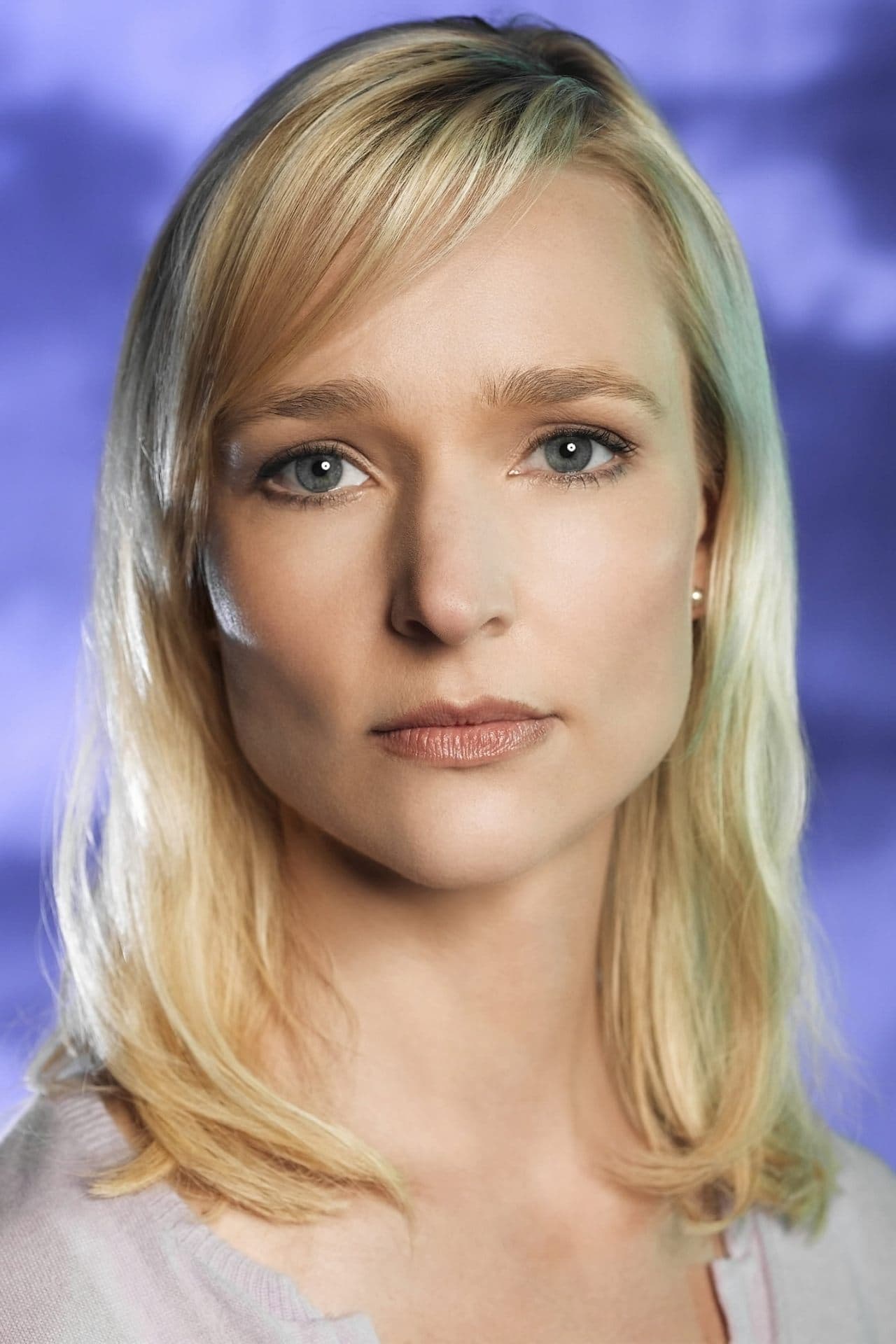 Kari Matchett Profile Photo
