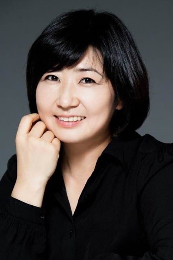 Cho Ryun Profile Photo