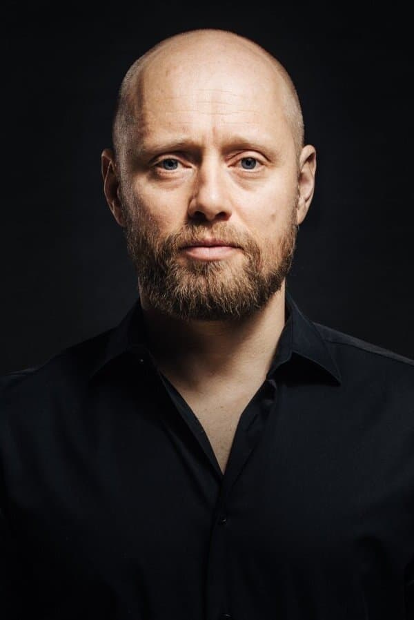 Aksel Hennie Profile Photo