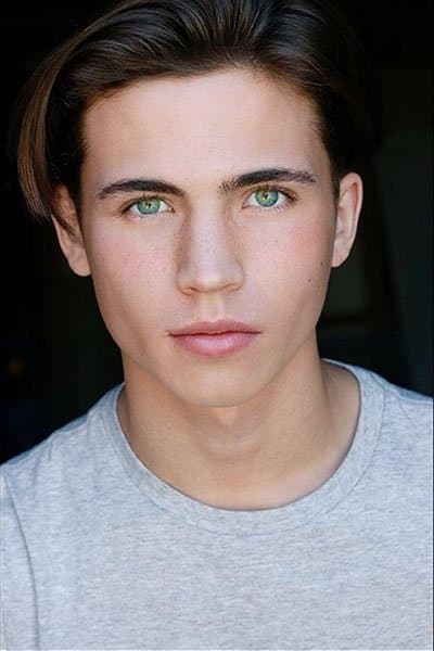 Tanner Buchanan Profile Photo