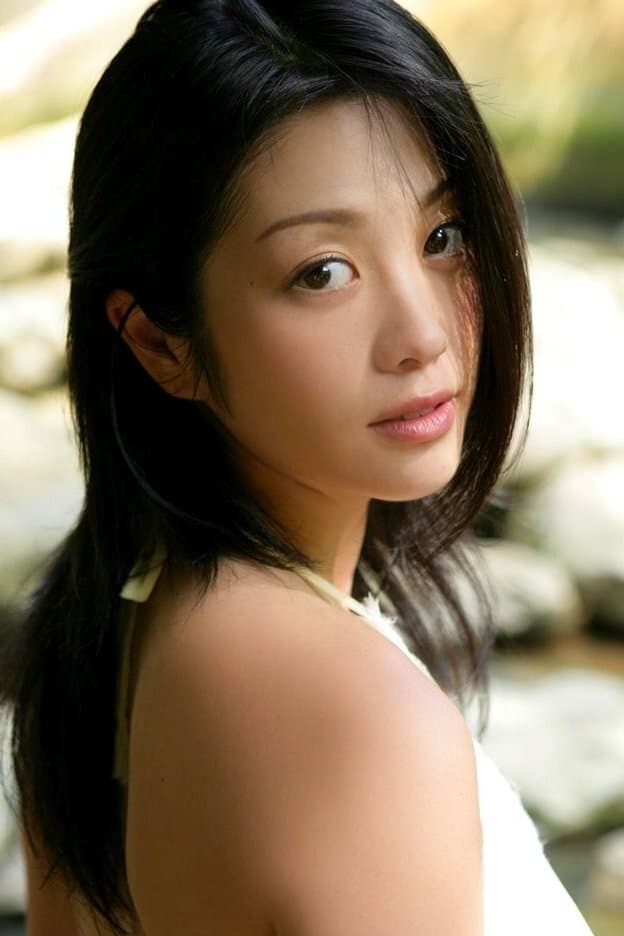 Minako Komukai Profile Photo