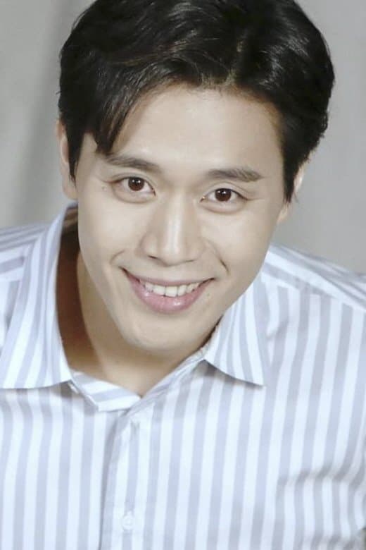 Son Jun-ho Profile Photo