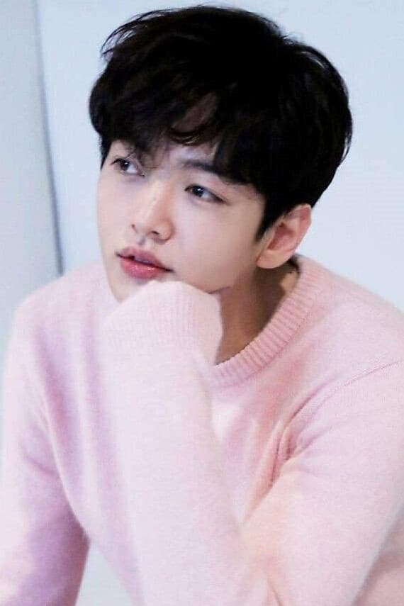 Kim Sun-ung Profile Photo