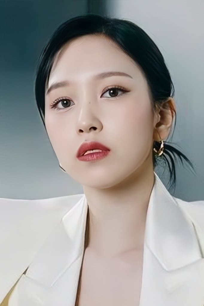 Mina Myoui Profile Photo