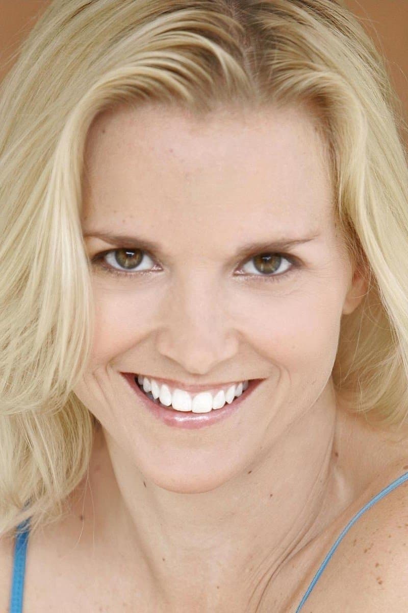 Emelle Profile Photo