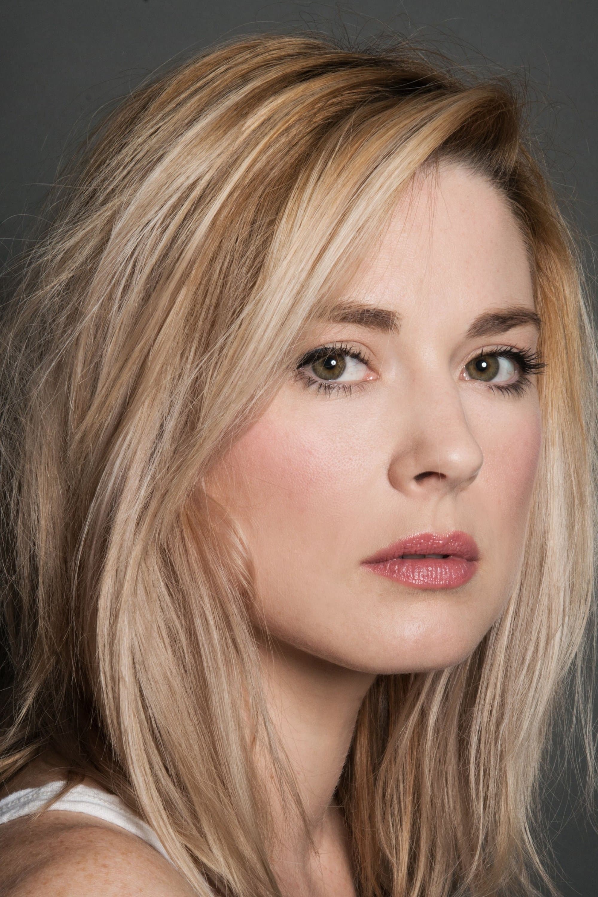 Alexandra Breckenridge Profile Photo