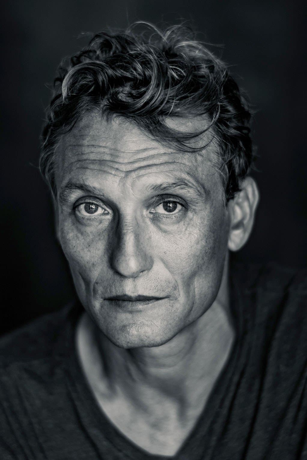 Oliver Masucci Profile Photo