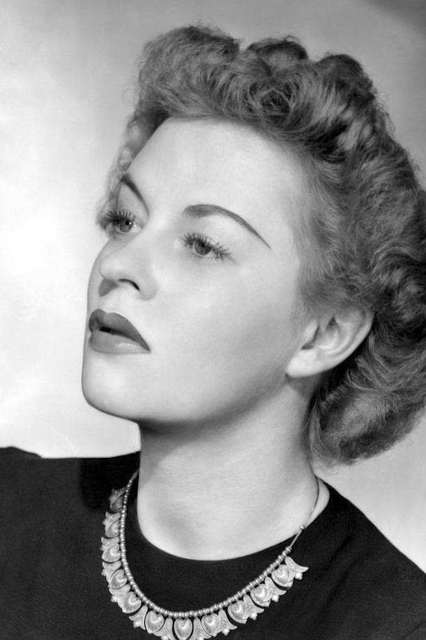 Uta Hagen Profile Photo