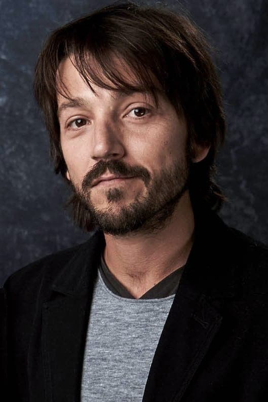 Diego Luna Profile Photo