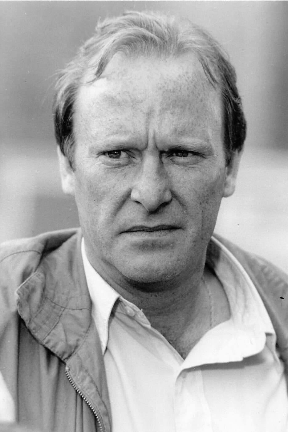 Dennis Waterman Profile Photo