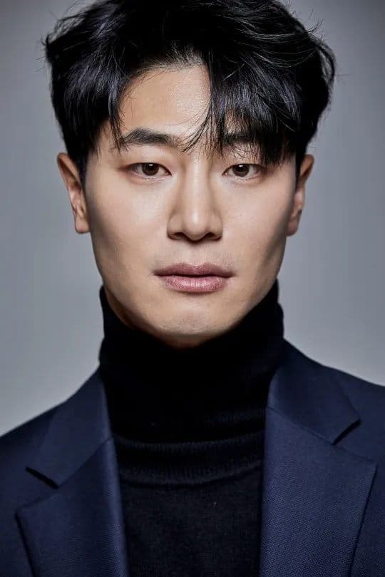 Yoo In-hyuk Profile Photo