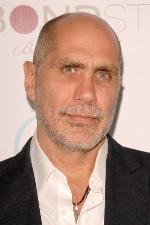 Guillermo Arriaga Profile Photo