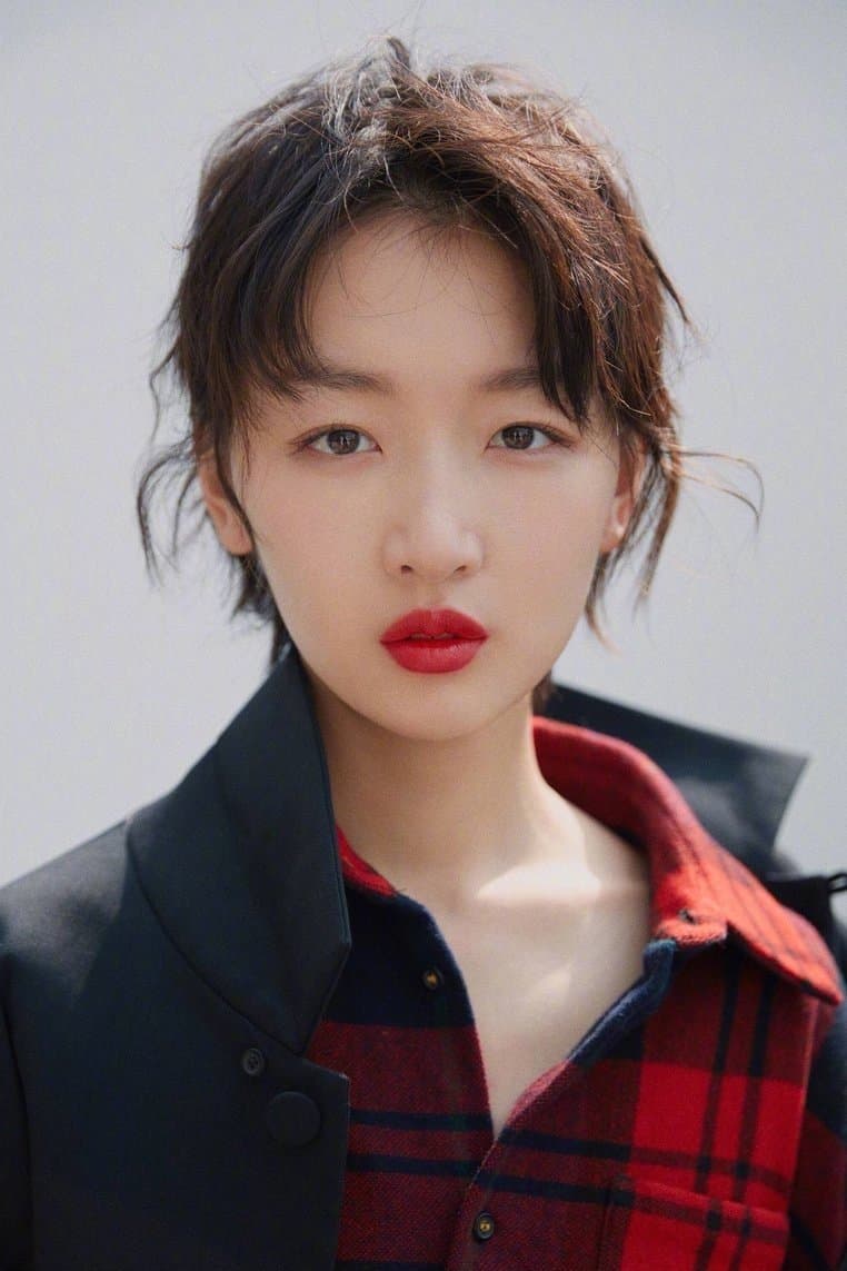 Zhou Dongyu Profile Photo