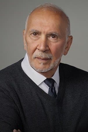 Frank Langella Profile Photo