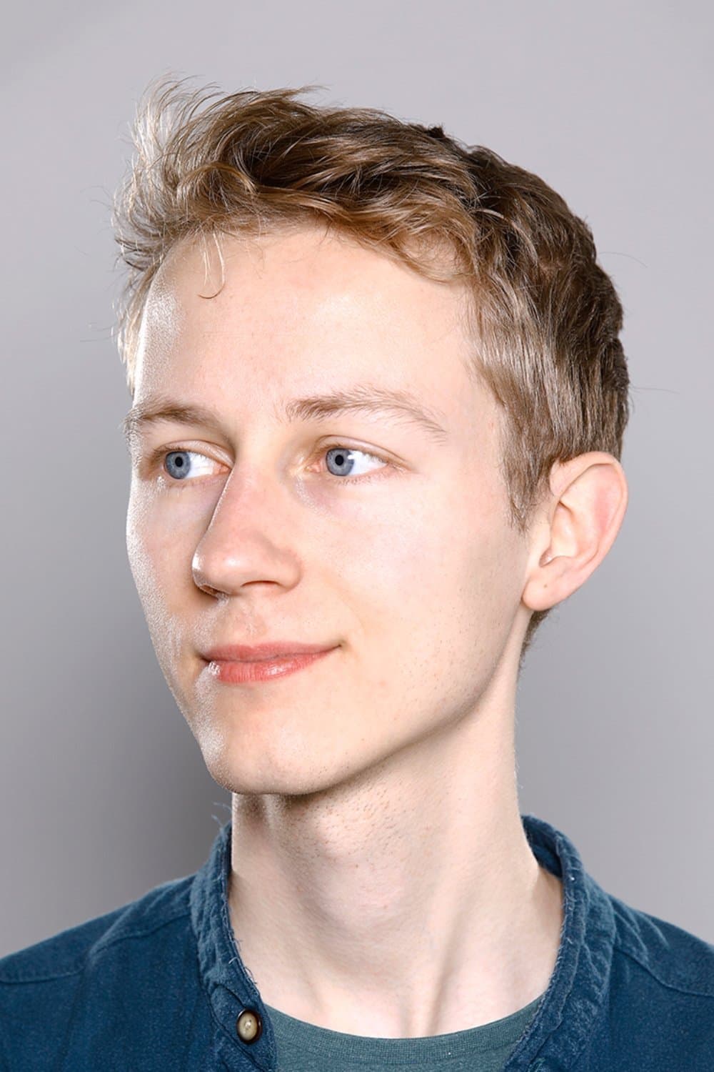 Charlie Shackleton Profile Photo