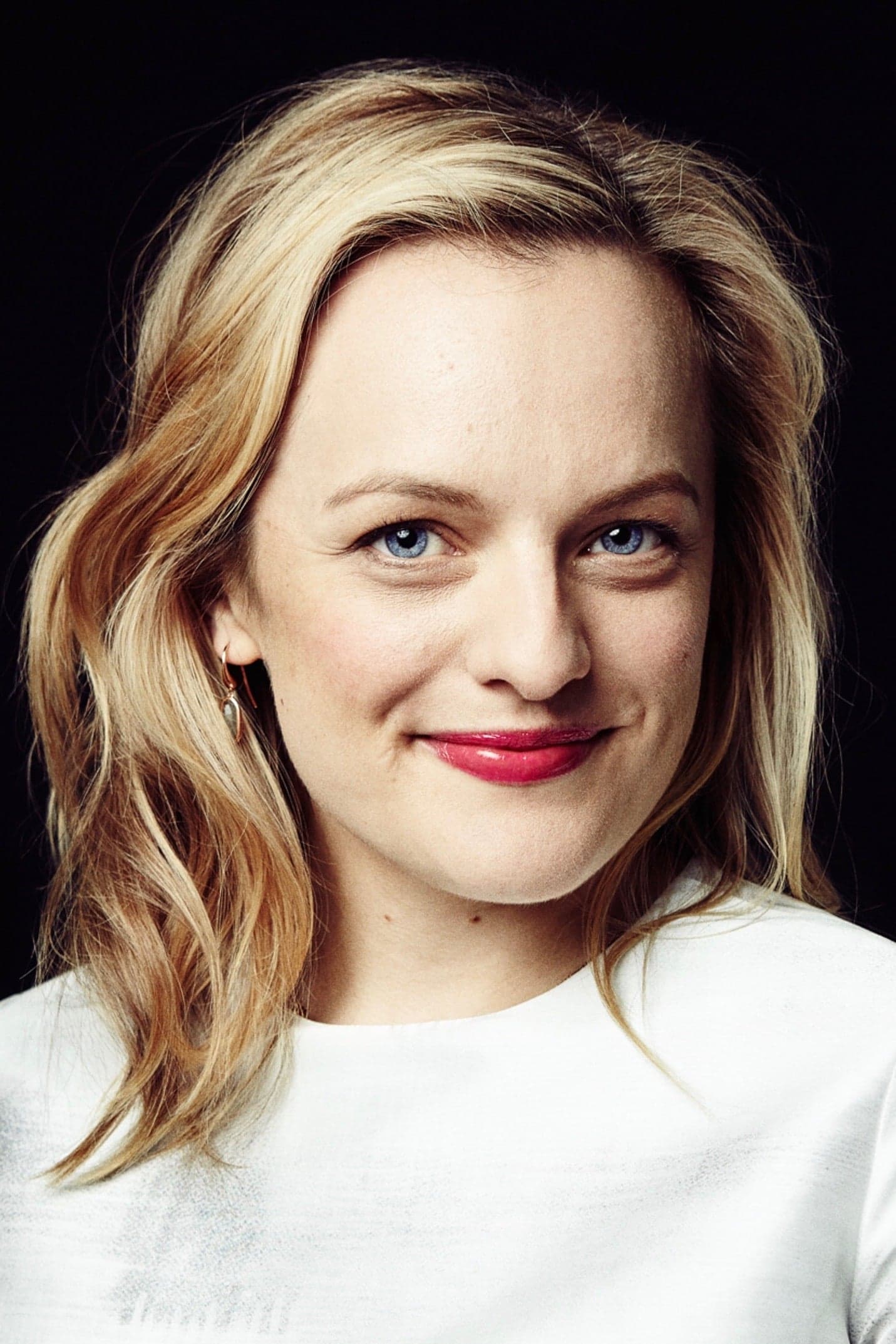 Elisabeth Moss Profile Photo