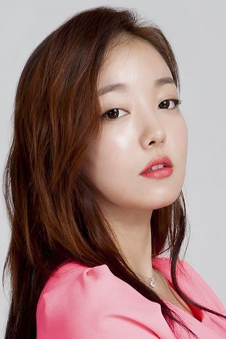 Moon Ji-in Profile Photo