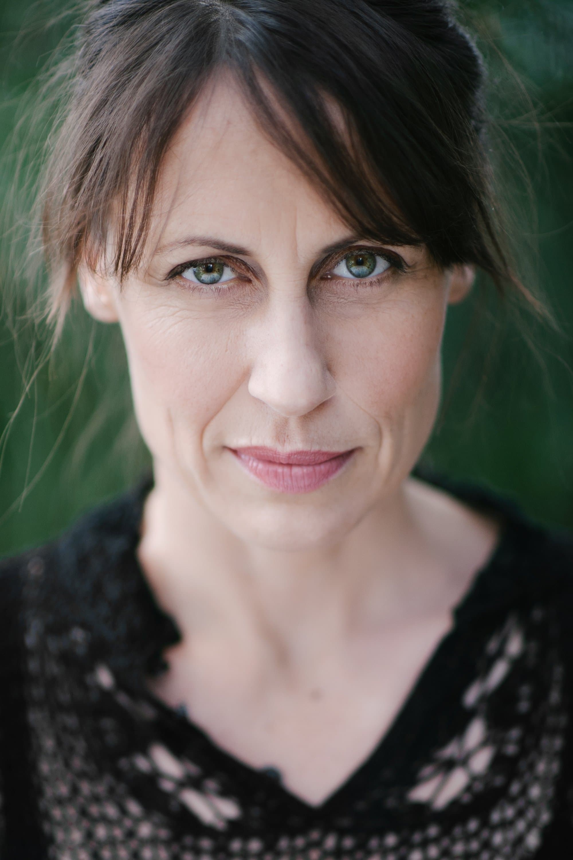Kim Farrant Profile Photo