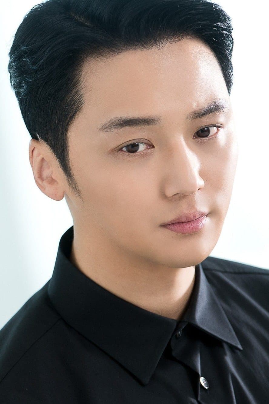 Byun Yo-han Profile Photo