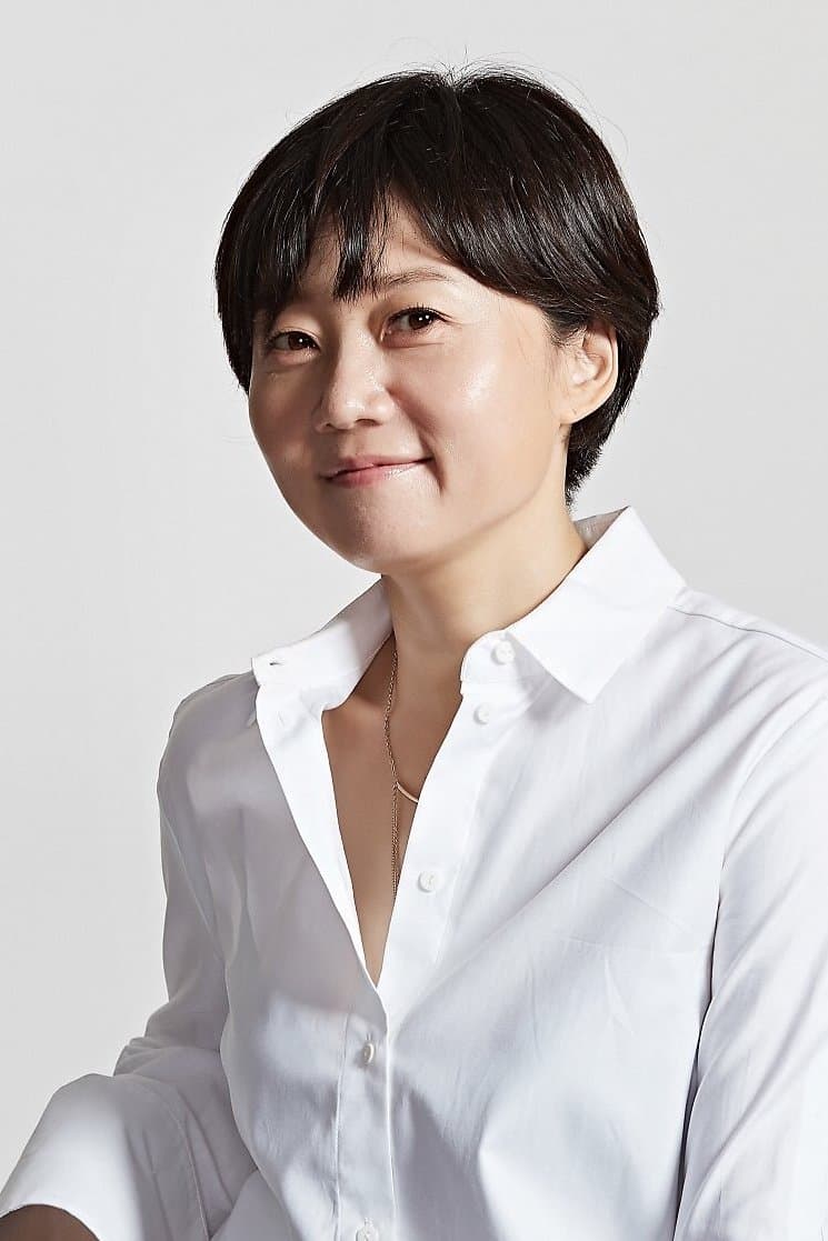 Lee Kyoung-mi Profile Photo