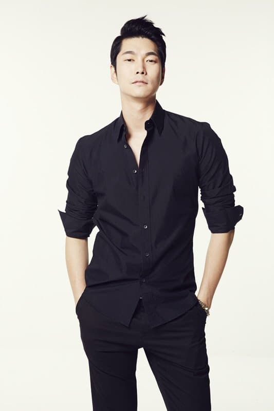Lee Min-woong Profile Photo