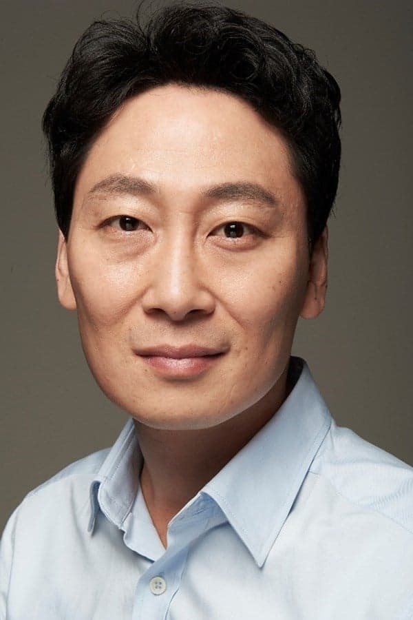 Kim Dong-hyun Profile Photo