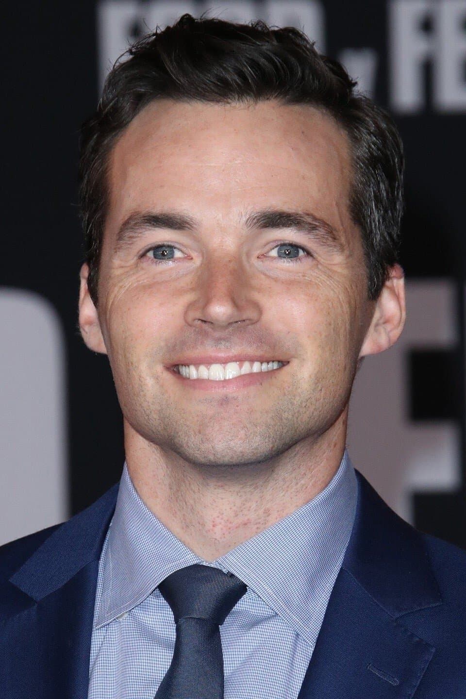 Ian Harding Profile Photo