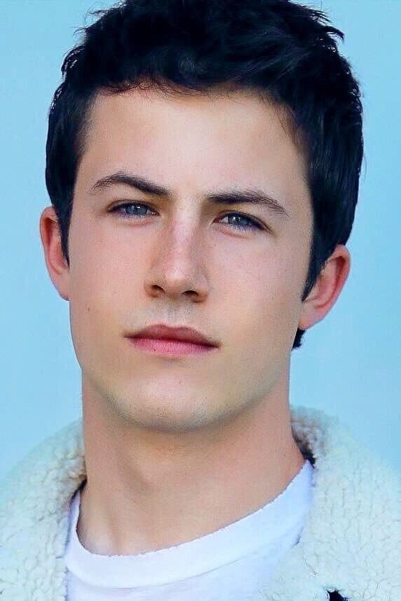 Dylan Minnette Profile Photo