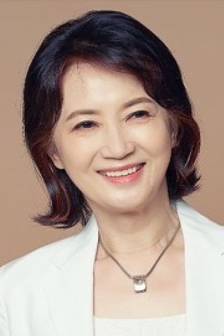 Hong Yoon-hee Profile Photo