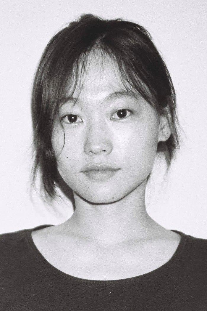 Jo Hee-young Profile Photo